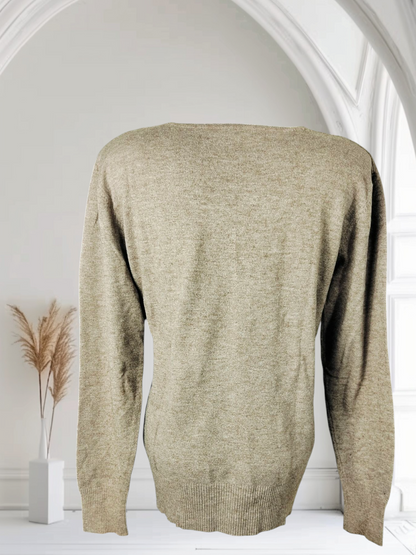 Women's long-sleeved sweater