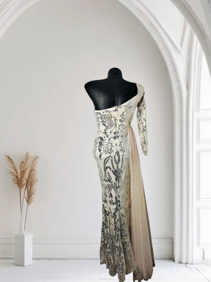 Evening dress with fine sequins