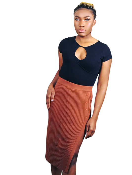 Slit pencil skirt